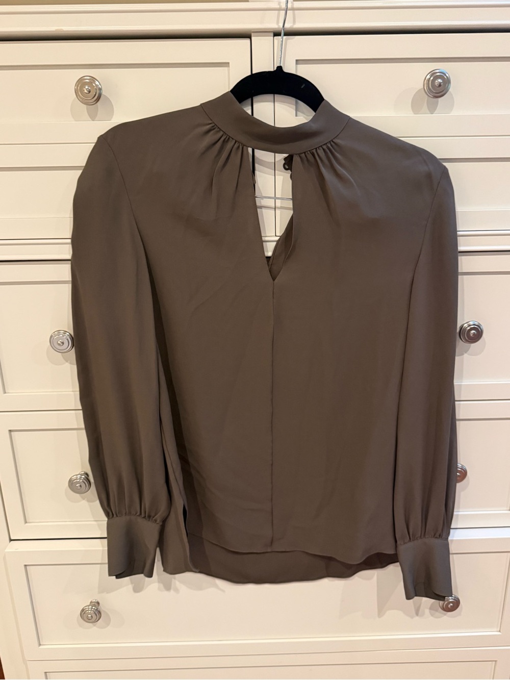 Theory Taupe Mock Neck Keyhole Blouse S